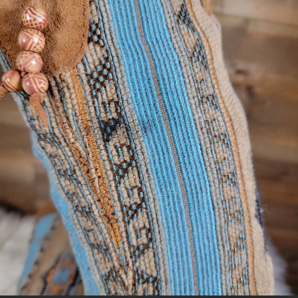 GUC Minnetonka southwestern print boots - Picture 2 of 2